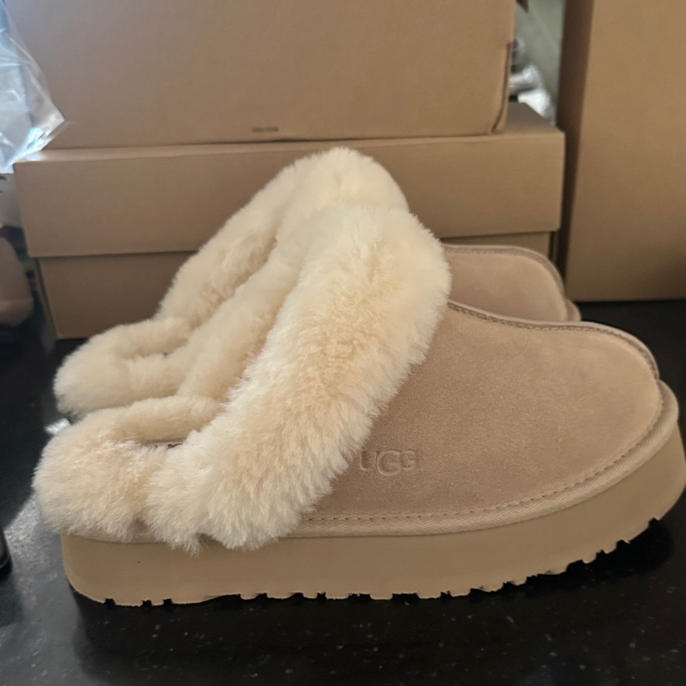 UGG Women's Disquette Slippers